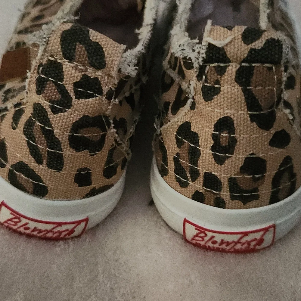 NWOT! Blowfish Tennis Shoes Leopard